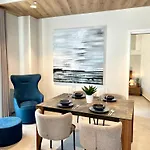 Mercury Tower 1br W Terrace And Rooftop Pool By Arco Collection Lägenhet *