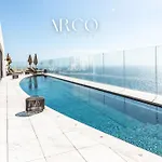 Mercury Tower 1br W Terrace And Rooftop Pool By Arco Collection Lägenhet
