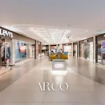 Mercury Tower 1br W Terrace And Rooftop Pool By Arco Collection