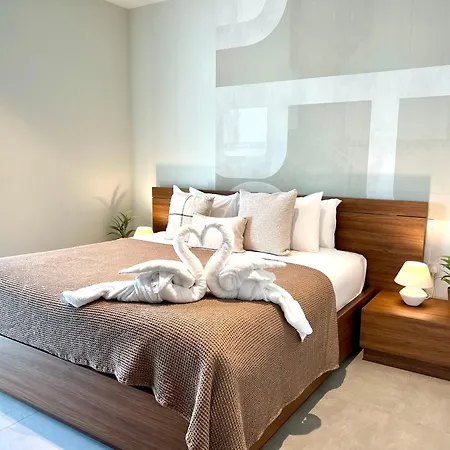 Mercury Tower 1br W Terrace And Rooftop Pool By Arco Collection Lejlighed