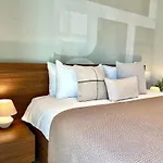 Mercury Tower 1br W Terrace And Rooftop Pool By Arco Collection Apartment Saint Julian's