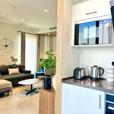 Mercury Tower 1br W Terrace And Rooftop Pool By Arco Collection *