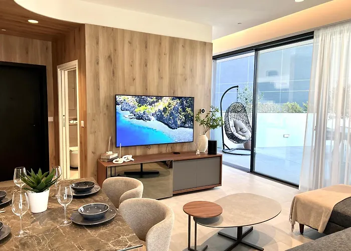 Mercury Tower 1br W Terrace And Rooftop Pool By Arco Collection Apartment Saint Julian's