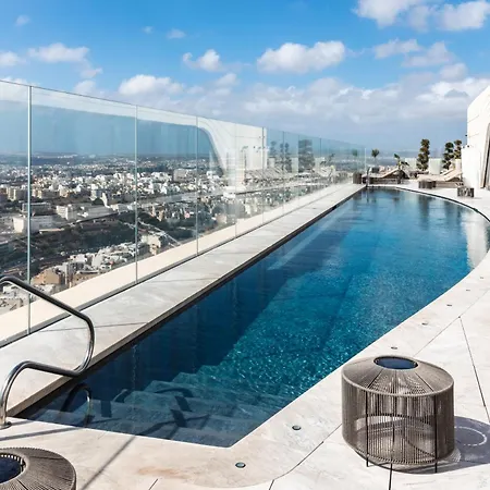 Mercury Tower 1br W Terrace And Rooftop Pool By Arco Collection Lägenhet