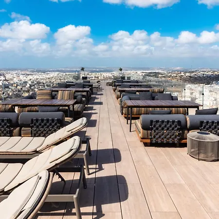 Mercury Tower 1br W Terrace And Rooftop Pool By Arco Collection *