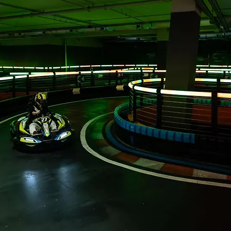 Mercury Tower 1br W Terrace And Rooftop Pool By Arco Collection Lägenhet