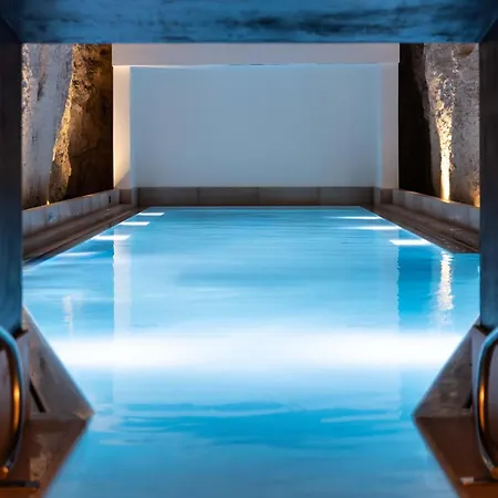 Mercury Tower 1br W Terrace And Rooftop Pool By Arco Collection Lägenhet *